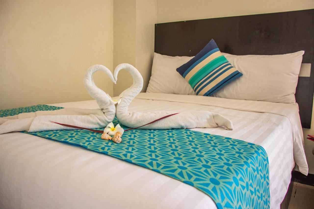 Yapak The Orient Beach Boracay מראה חיצוני תמונה